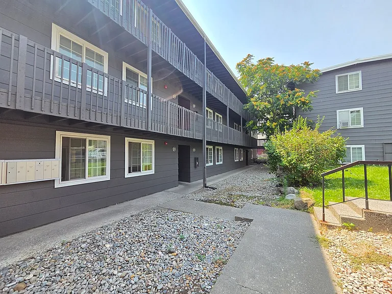 Horizon Apartments — Photo 22