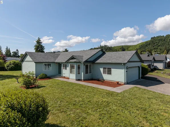 305 Pacific St, Columbia City, OR 97018