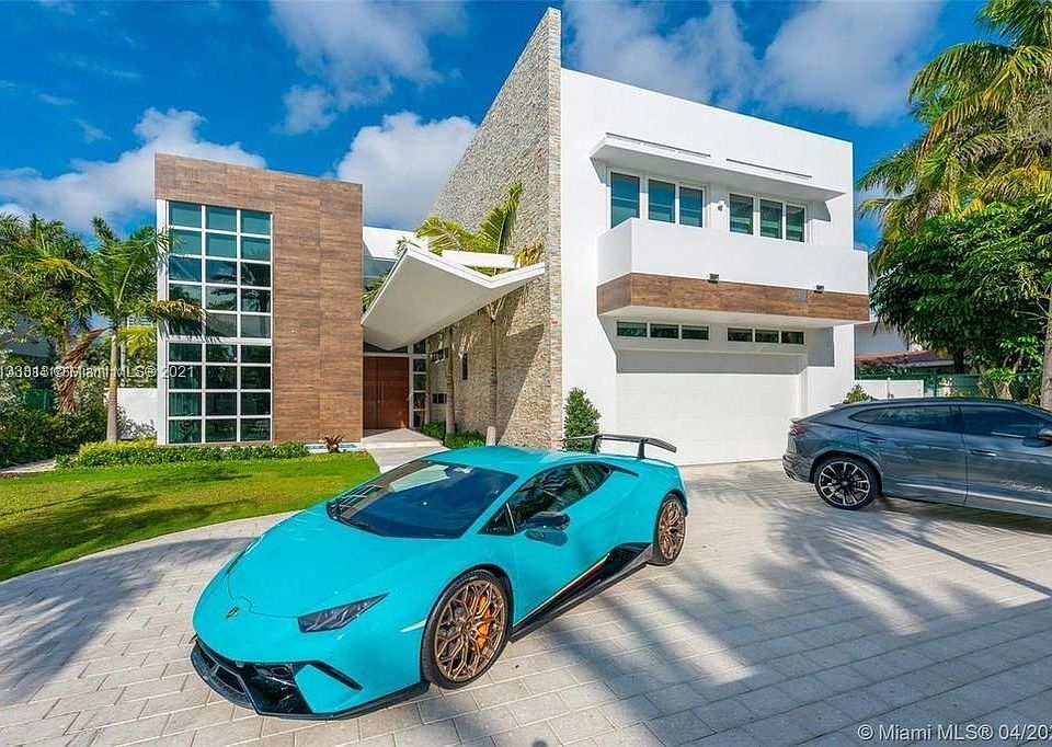 1st image of 274 Ocean Blvd