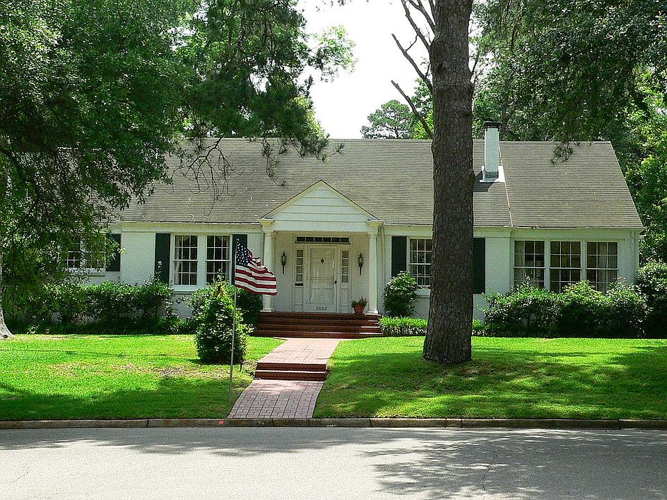 1st image of 3002 Pine St