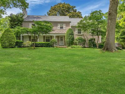 919 Park Avenue, Manhasset, NY, 11030