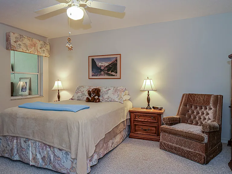 847 Lake Orchid Cir — Photo 15