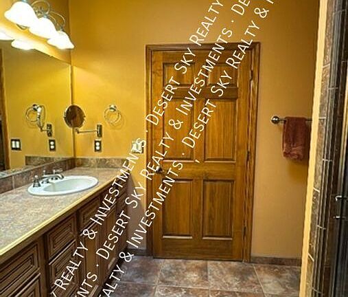 5th image of 4305 Nambe Ct