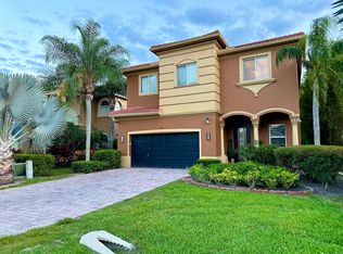 9687 Springlake Cir, Estero, FL 33928
