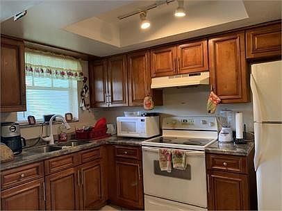 1st image of 1331 Seaview