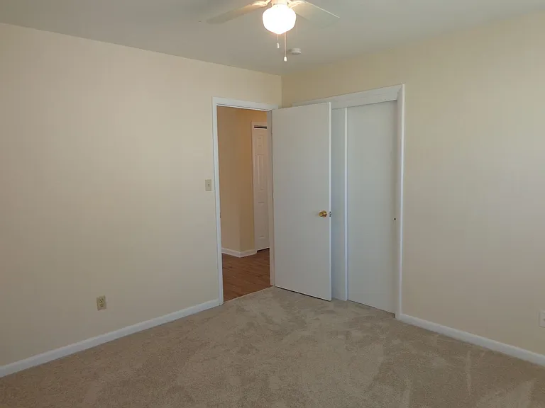 4628 Coronet Ave — Photo 13
