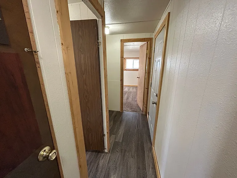 300 Linda Lee St — Photo 17
