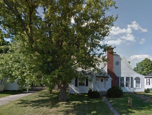 1st image of 1204 W Abbott St