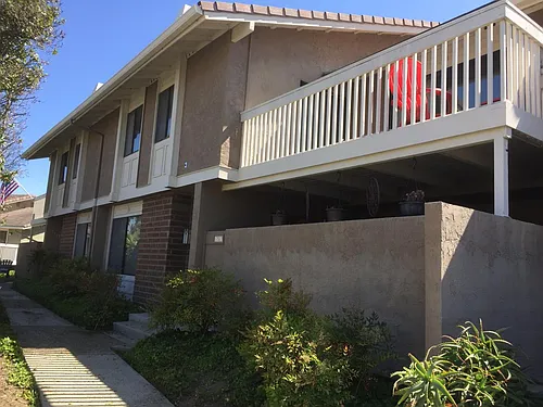 17517 Fairlie Rd Photo 1