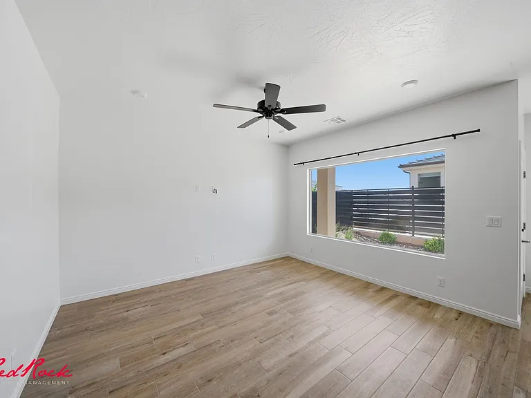 391 S Deep Creek Dr — Photo 4