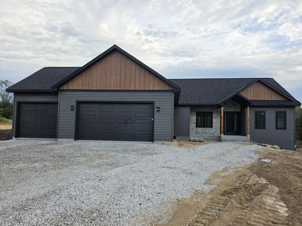 2377 Wallace Lake ROAD, West Bend, WI 53090