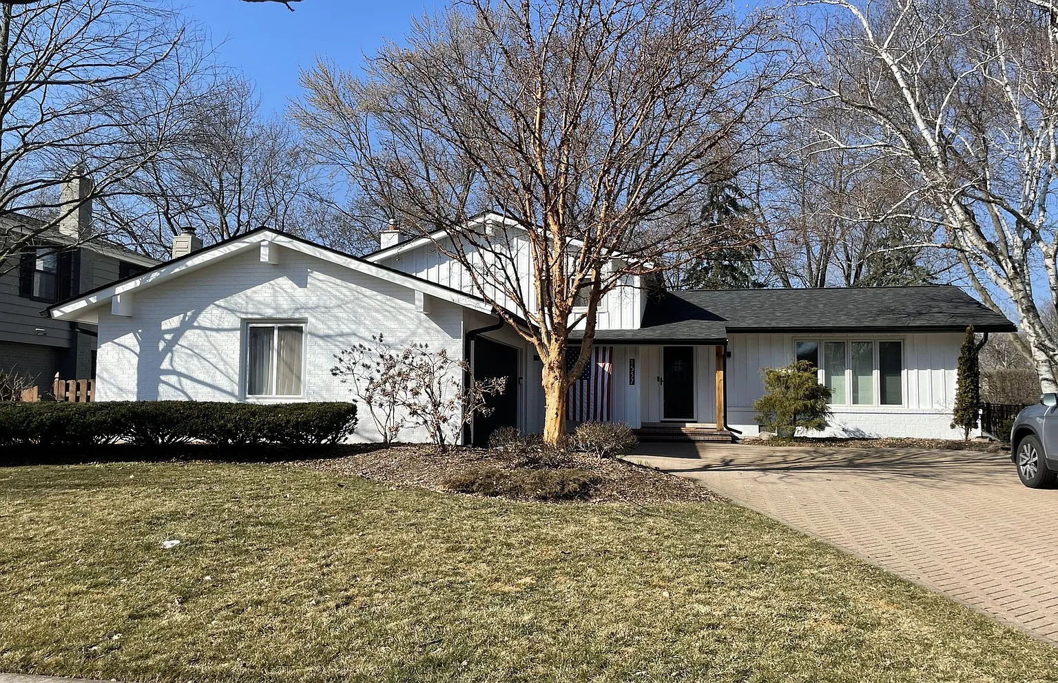 1537 N Columbia St photo 1