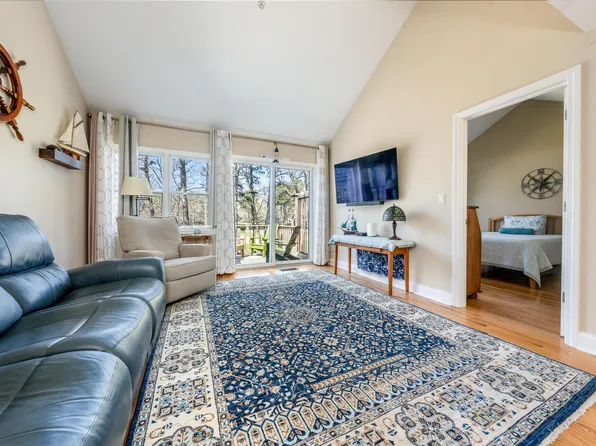42 Oak Glen Village UNIT 42, Yarmouth Port, MA 02675