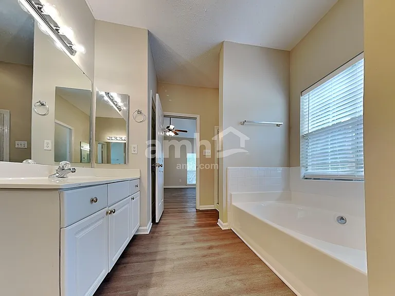 12309 Walkers Glen Ct — Photo 10
