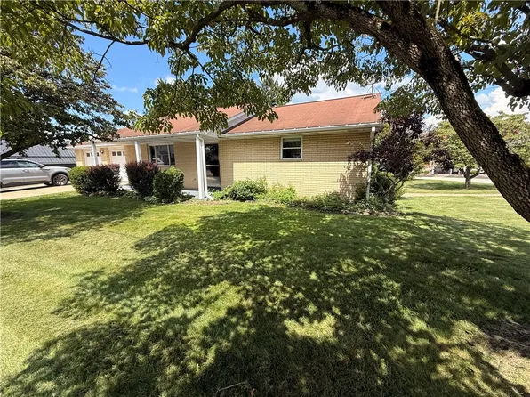 200 Social St, Perryopolis, PA 15473