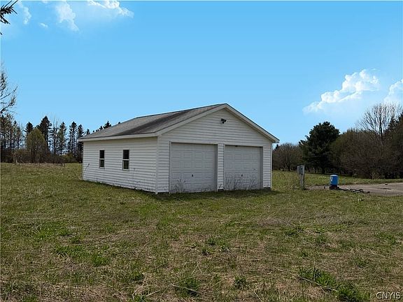 5th image of 696 Russia Rd