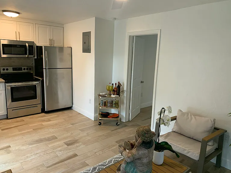 1436 NE 2nd Ave — Photo 7