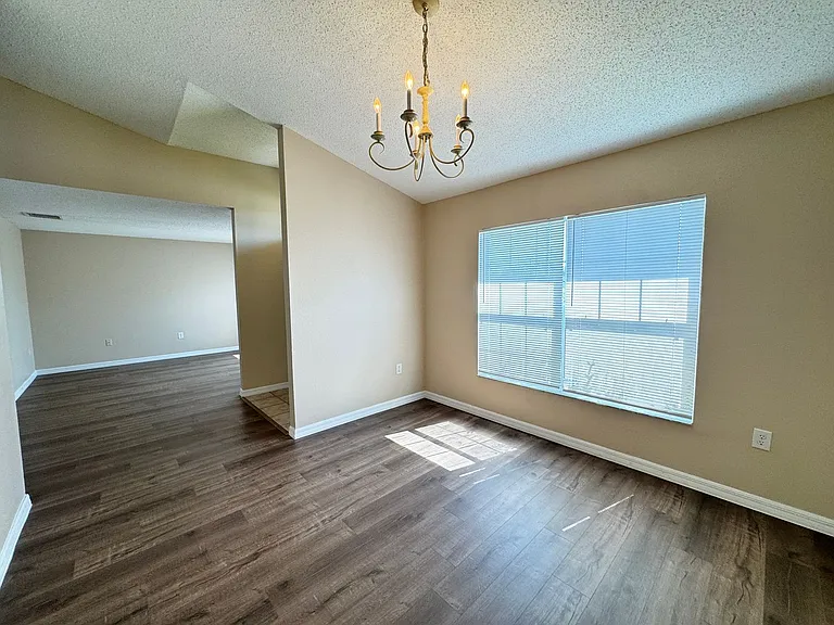 321 Drum Ln — Photo 8