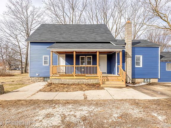 2nd image of 2819 Ravenswood Rd