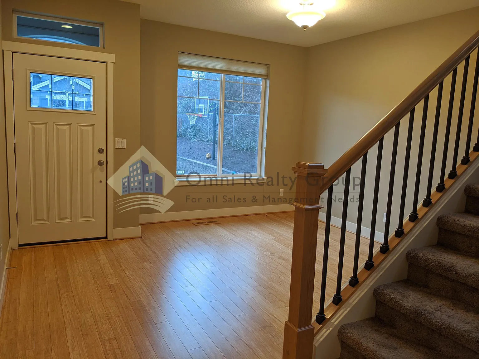 5 bed, 2206 sqft, $3,550 — Photo 2
