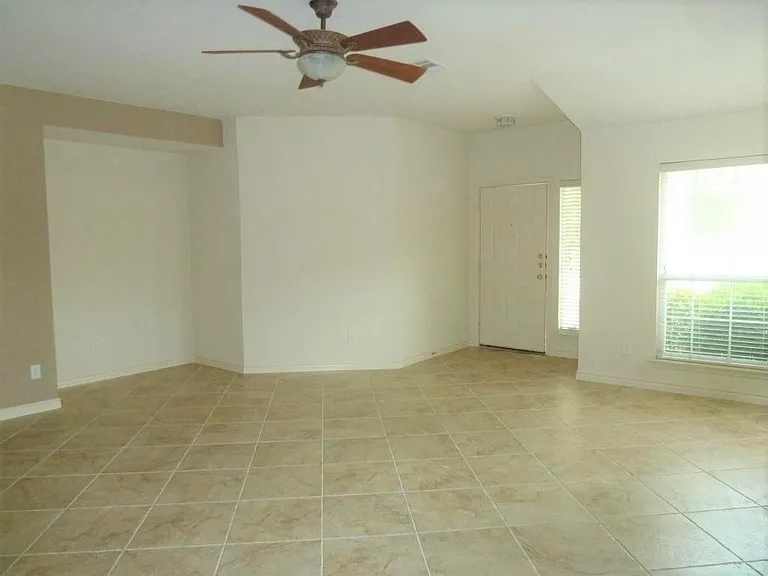 3314 Blue Ridge Dr — Photo 3