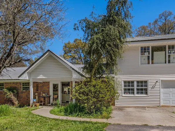 2214 West Rd, Williamson, GA 30292