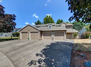 688 SW 203rd Pl, Beaverton, OR 97003