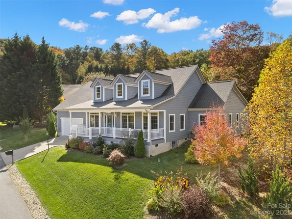 43 Mill Pond Way, Hendersonville, NC 28791