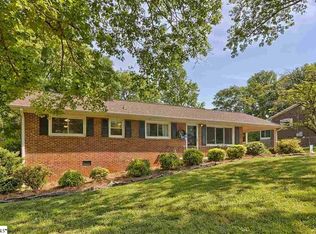 12 Arlene Dr, Greenville, SC 29617