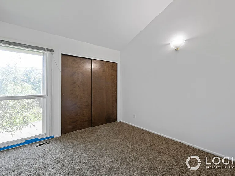 1815 E Woodside Dr #B — Photo 15