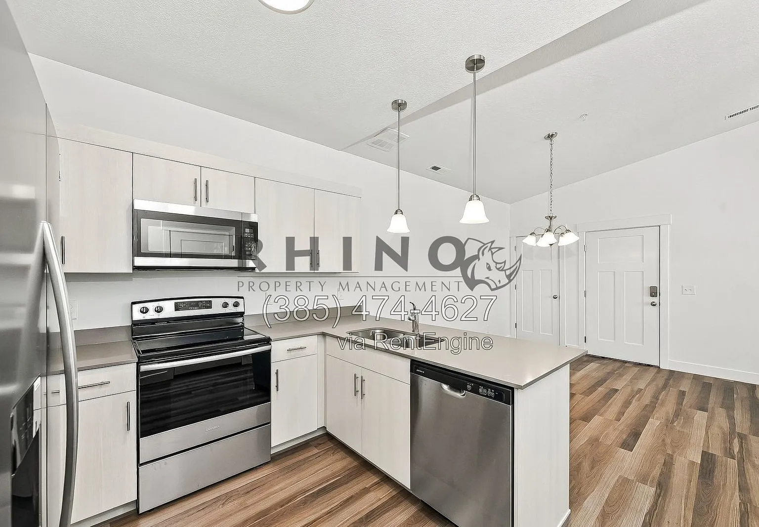 3 bed, 2.0 bath, 1200 sqft, $1,799 — Photo 2
