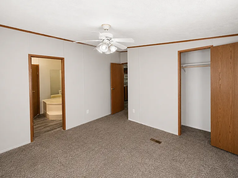 101 N Manor St — Photo 7