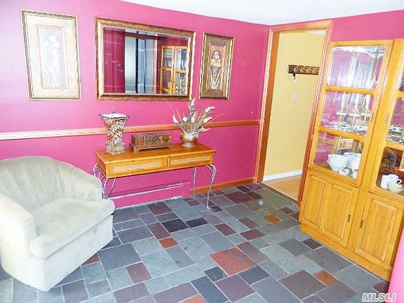 3rd image of 78 Snowberry Ln