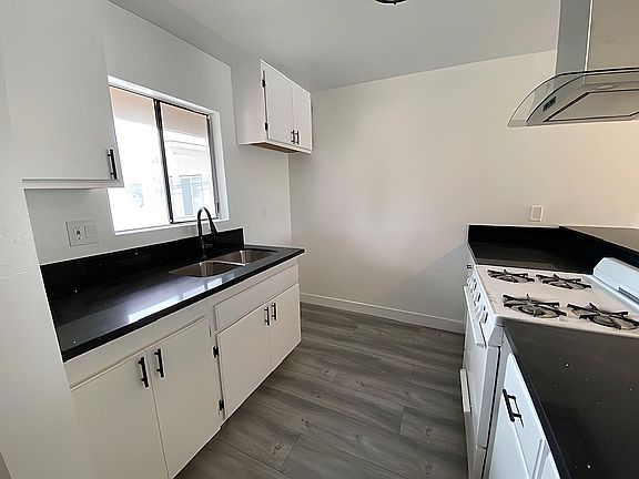 4th image of 767 Redondo Ave APT 203