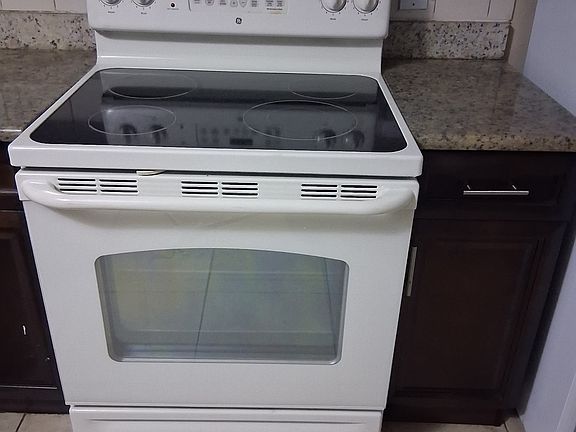 5th image of 1206 Pleasant Oaks Ct #1206
