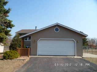 11857 Narcissus St NW, Coon Rapids, MN 55433