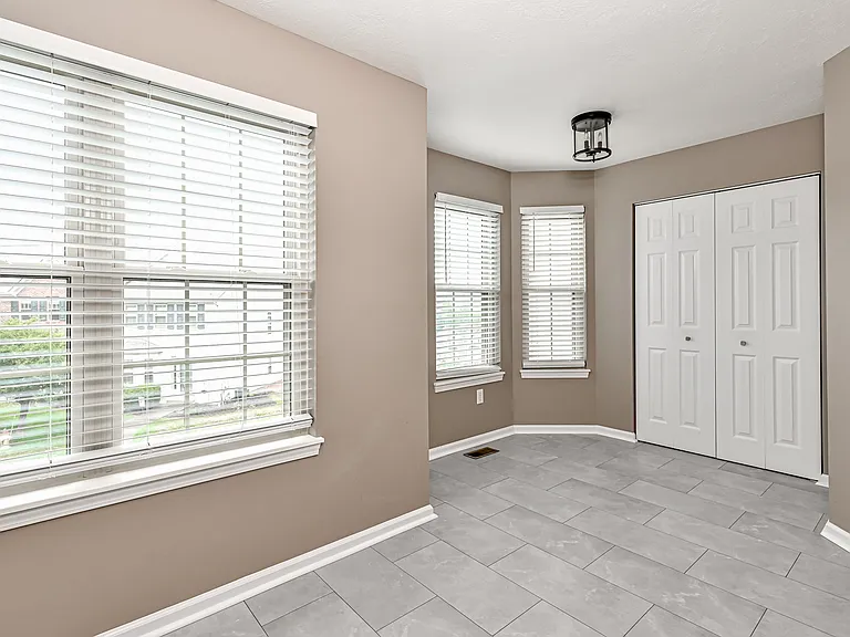 229 Hillvue Dr — Photo 9