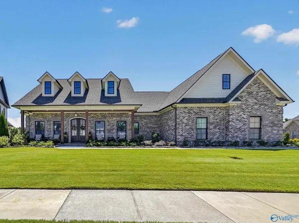23112 Sawgrass Dr, Athens, AL 35613