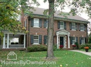 403 W 68th St, Kansas City, MO 64113