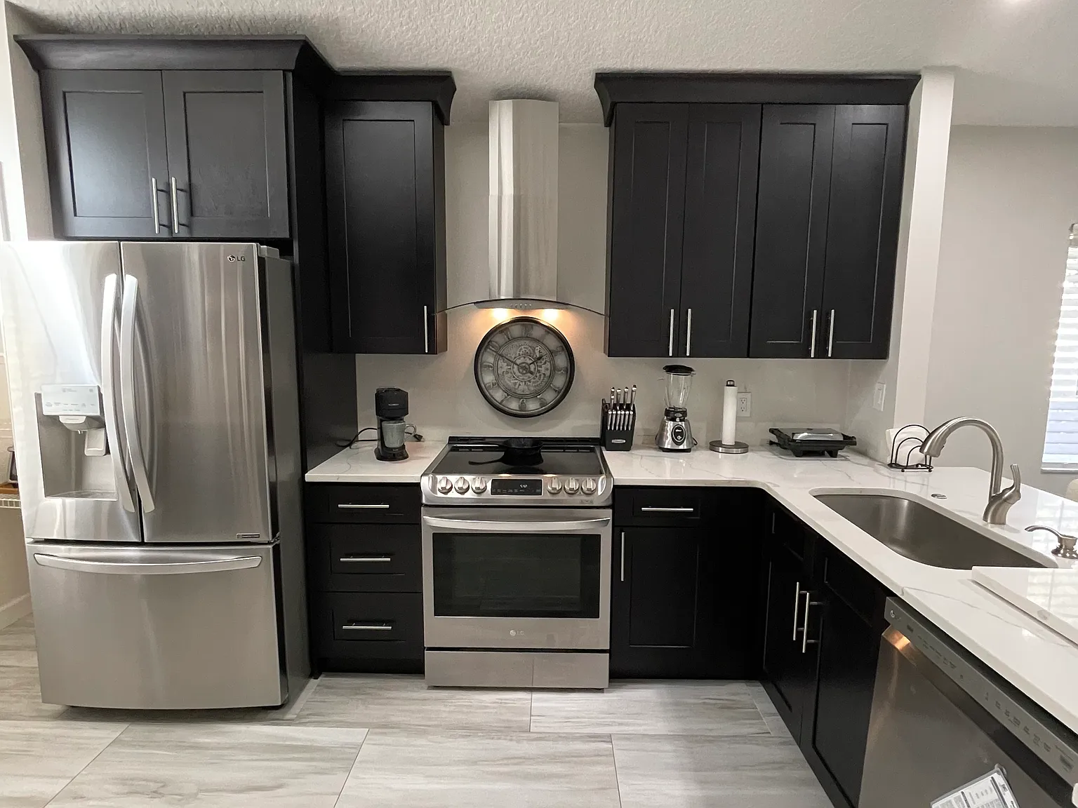414 Morning Glory Dr — Photo 4
