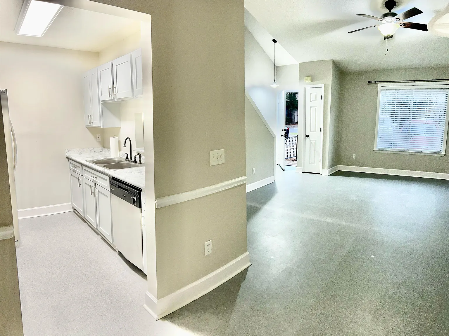 3 bed, 1236 sqft, $1,600 — Photo 4