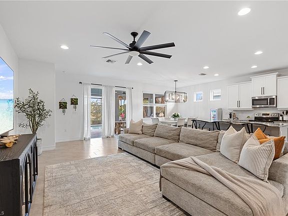 5th image of 14837 Windward LN