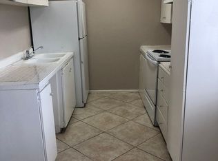 2565 Lynnwood St APT 10, Las Vegas, NV 89109