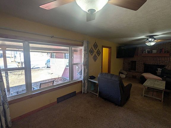 4th image of 510 N Oak St