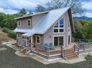 50068 Golden Horse Dr, Oakhurst, CA 93644