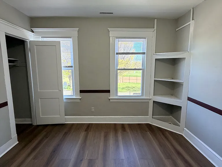 401 Sherman Ave #6 — Photo 11