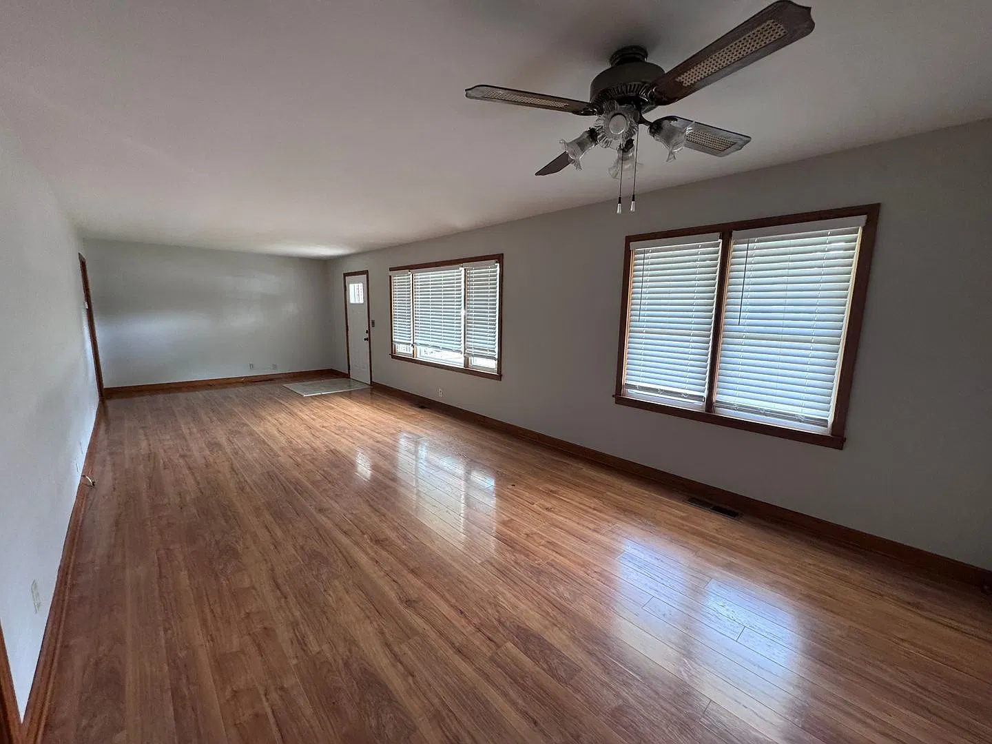 3 bed 1.5 bath in Murray — Photo 4