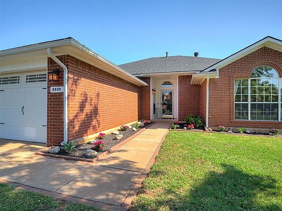 2nd image of 2609 NW 160th St