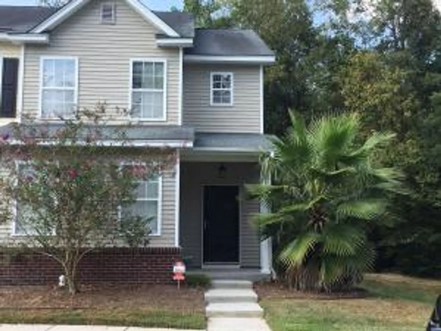 3 Bedroom Townhome in Liberty Hall — Photo 1