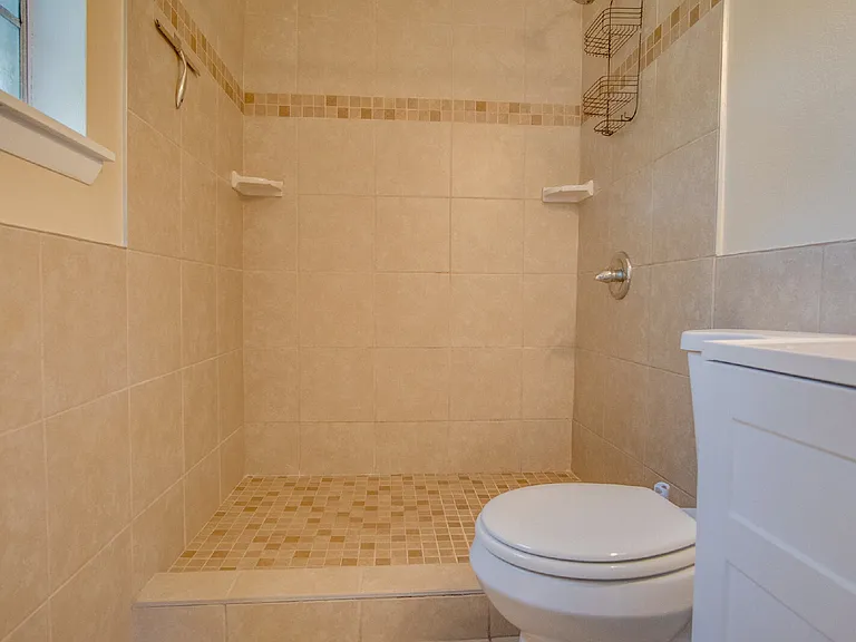 386 Quigley Rd — Photo 19